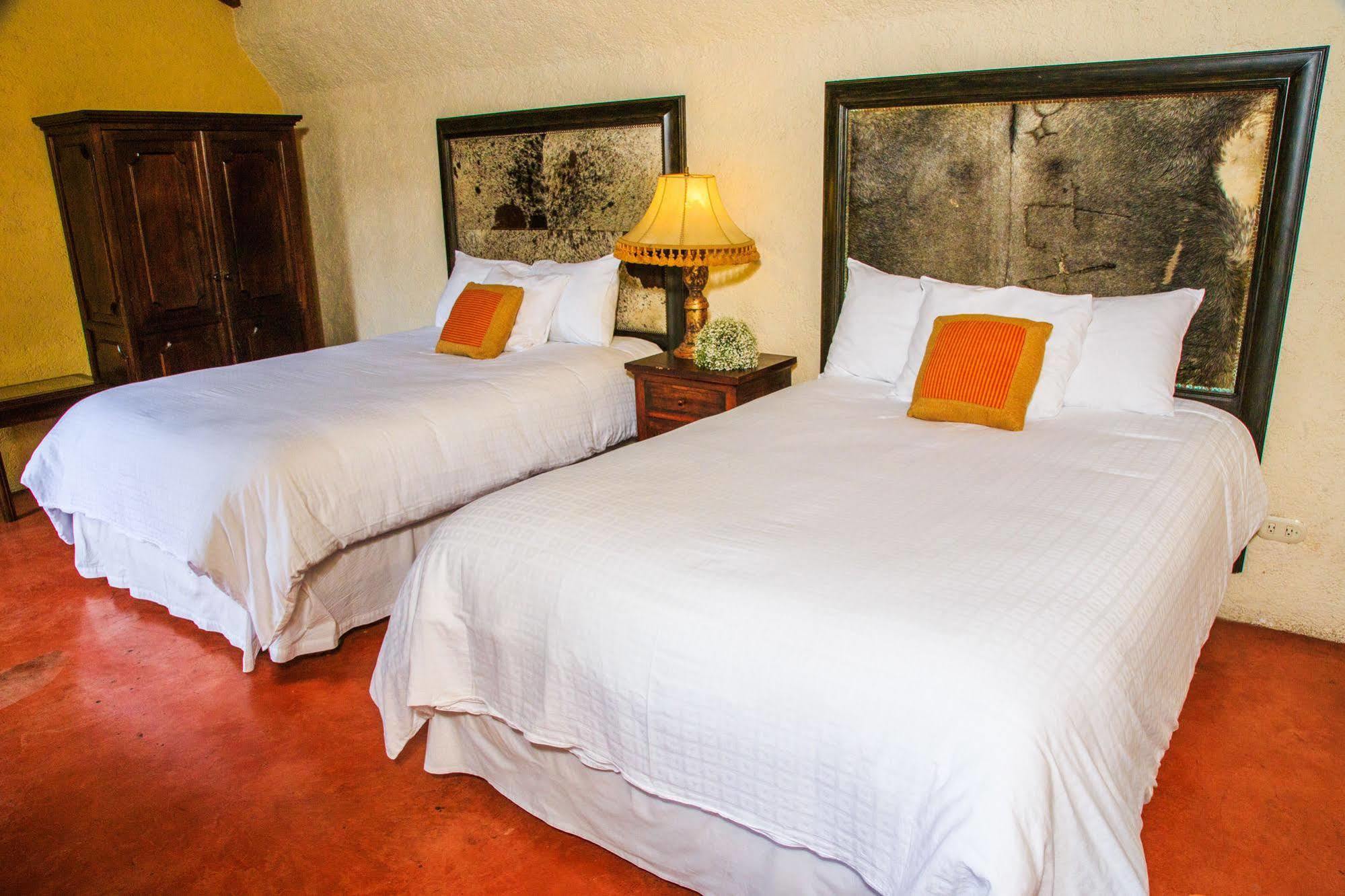 Hotel Lo De Bernal Antigua Eksteriør bilde